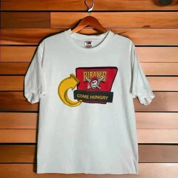 Pittsburgh Pirates Vintage MLB "Come Hungry" Mens Size Large. No stains/Tears - Picture 1 of 3